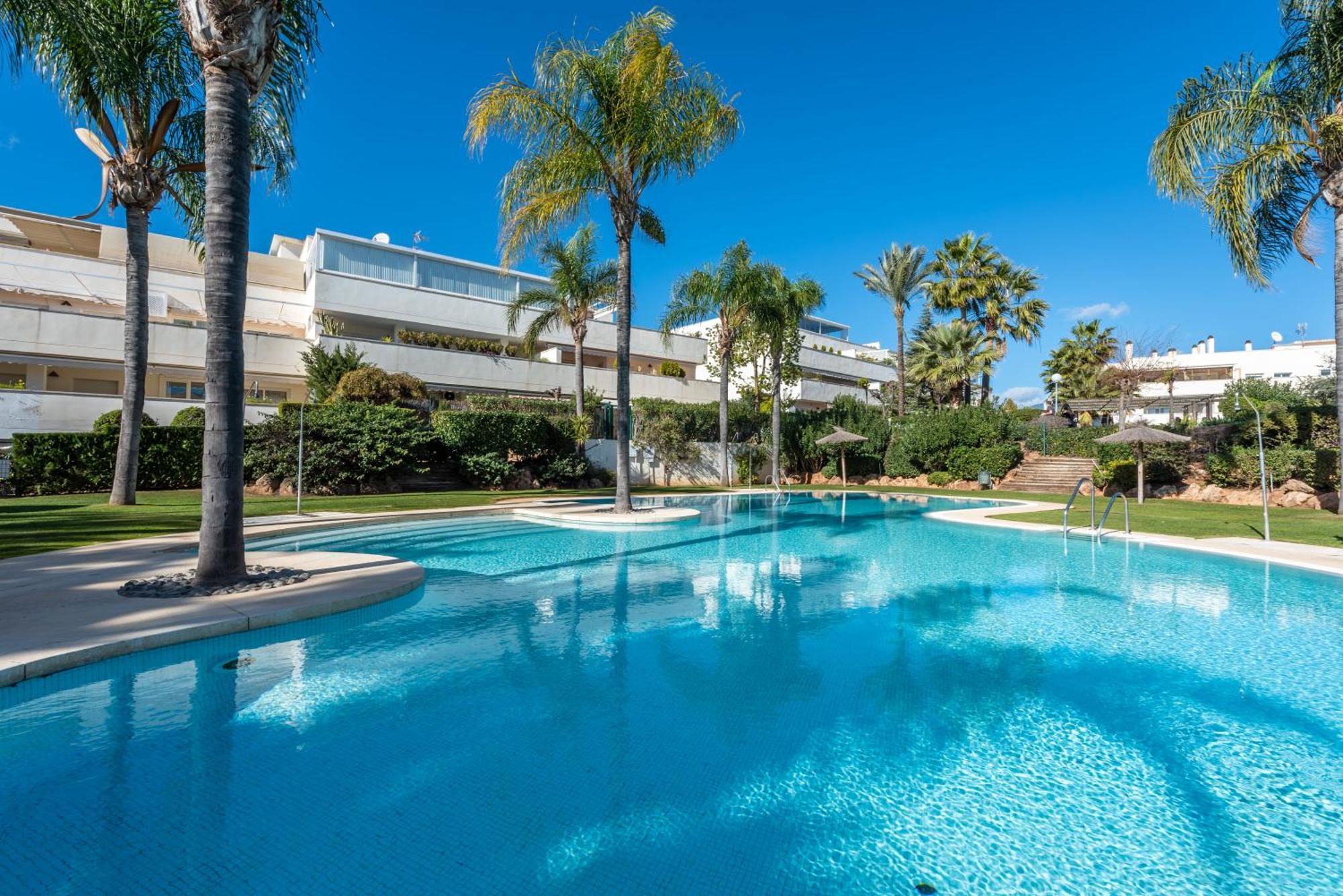 Altos De Banus Lv Apartamento Marbella